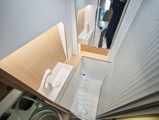 精致露营车越界R3房车颜值品质没得说mg不朽情缘游戏网站一款超赞的小而美(图5)